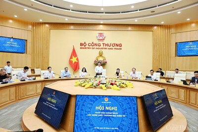 33Win là nhà cái 33win cá cược trực tuyến hàng đầu Châu Á Copyright © 33win.com Reserved Nguyễn Hồng Diên chủ trì hội nghị