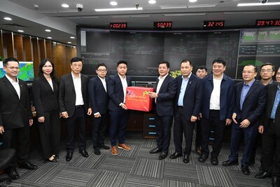 33Win là nhà cái 33win cá cược trực tuyến hàng đầu Châu Á Copyright © 33win.com Reserved Nguyễn Hồng Diên tặng quà cán bộ công nhân viên tại NSMO và EVN