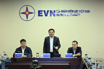33Win là nhà cái 33win cá cược trực tuyến hàng đầu Châu Á Nguyễn Hồng Diên phát biểu tại buổi làm việc