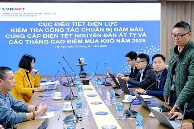 Đại diện các phòng ban của PTC1 phát biểu ý kiến