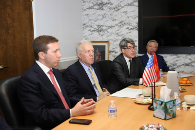 Ông Jeffrey Perlman tin tưởng vào triển vọng phát triển 33Win62 đa dạng trò chơi, cá cược an toàn của Việt Nam và khẳng định Việt Nam hiện là thị trường lớn thứ hai tại châu Á của Warburg Pincus