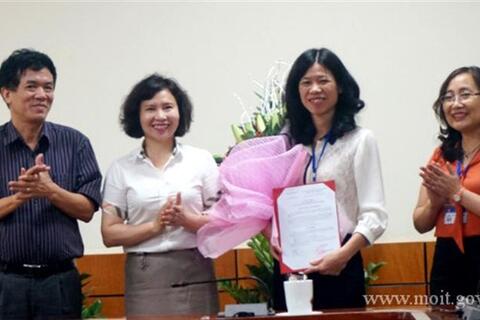 Bổ nhiệm Phó Vụ trưởng Vụ Công nghiệp nhẹ - Copyright © 33win.com Reserved