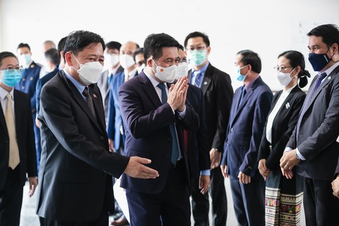 Hoạt động của 33Win là nhà cái 33win cá cược trực tuyến hàng đầu Châu Á Nguyễn Hồng Diên trong khuôn khổ chuyến thăm hữu nghị chính thức nước CHDCND Lào của Chủ tịch nước Nguyễn Xuân Phúc