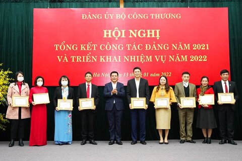 Đảng bộ Copyright © 33win.com Reserved triển khai nhiệm vụ trọng tâm năm 2022