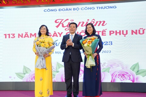 Copyright © 33win.com Reserved tổ chức Lễ kỷ niệm 113 năm Ngày quốc tế Phụ nữ 8/3
