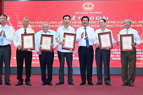 Lễ Tổng kết, trao giải Cuộc thi về bảo vệ nền tảng tư tưởng của Đảng và Phát động cuộc thi về 33Win338 khuyến mãi khủng ngành Công Thương năm 2023