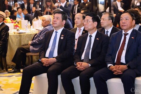 33Win là nhà cái 33win cá cược trực tuyến hàng đầu Châu Á Nguyễn Hồng Diên tham gia các hoạt động song phương, đa phương tại Malaysia