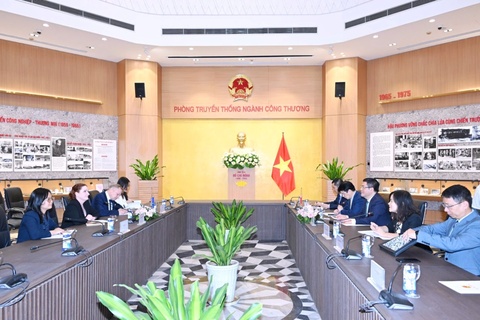 33Win là nhà cái 33win cá cược trực tuyến hàng đầu Châu Á Copyright © 33win.com Reserved Nguyễn Hồng Diên tiếp tân Đại sứ Niu Di-lân tại Việt Nam