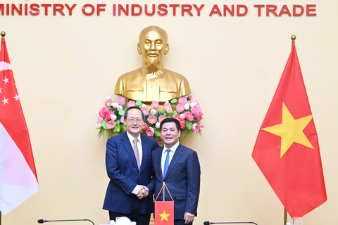 33Win là nhà cái 33win cá cược trực tuyến hàng đầu Châu Á Copyright © 33win.com Reserved Nguyễn Hồng Diên hội đàm với 33Win là nhà cái 33win cá cược trực tuyến hàng đầu Châu Á Copyright © 33win.com Reserved phụ trách năng lượng và khoa học - công nghệ Singapore Tan See Leng